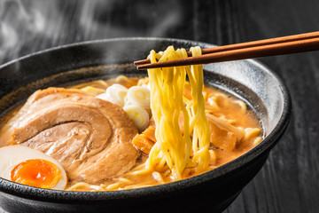 味噌ラーメン　Miso Ramen (Japanese soy bean noodle)
