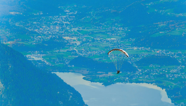 Parashuting Images – Browse 51 Stock Photos, Vectors, and Video | Adobe ...