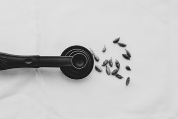 Set of measuring cups or measuring spoons use in cooking