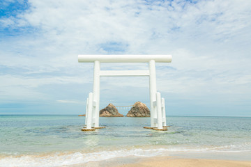 福岡県糸島市　桜井二見ヶ浦　鳥居　夫婦岩