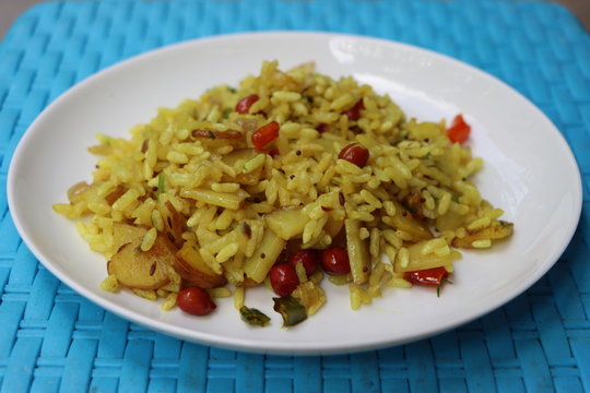 Puffed rice breakfast, Murmura Poha or churmura Poha, Indian food