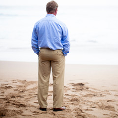 Hombre en la playa
