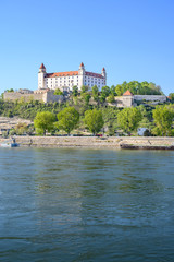 Fototapeta premium View of Bratislava castle on other bank of Danube river (Bratislava, Slovakia)