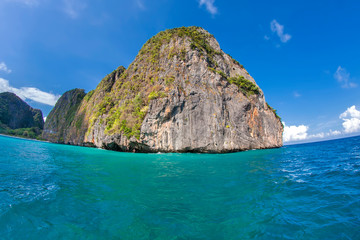 Fototapeta na wymiar tropical island in thailand