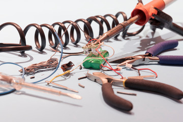 Tools and cables for electricity and electronics