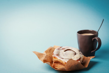 Home baked cinnamon roll/ cinnabon