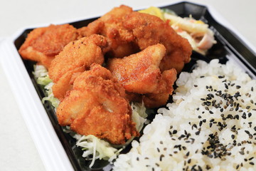唐揚げ弁当