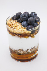yogurt with blueberries and almond