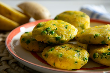  Potato cupcakes with peas and lime