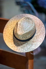 chapeau