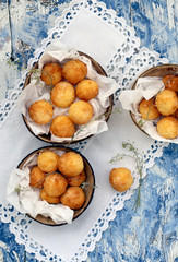 biscoitos - bolas de coco.