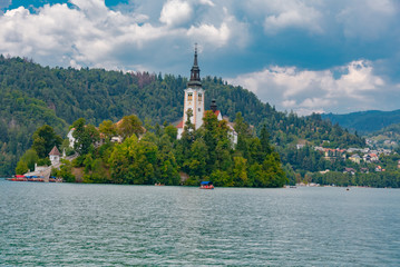 Fototapeta premium Panorama on Lake Bled in Slovenia