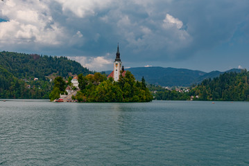 Fototapeta na wymiar Panorama on Lake Bled in Slovenia