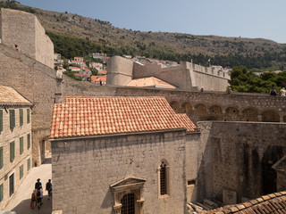 Vistas de Dubrovnik desde las murallas de la ciudad