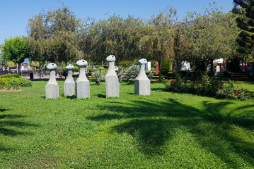 The statue looking up