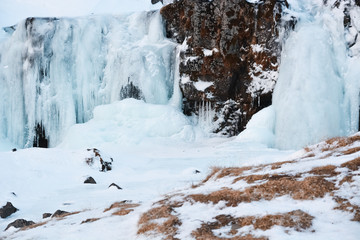 Fototapeta na wymiar Gefrorener Wasserfall auf Island