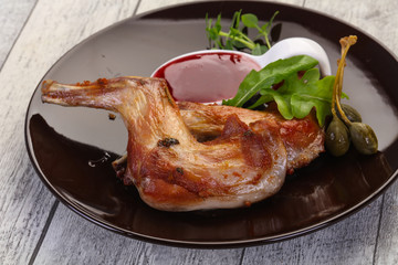 Roasted rabbit legs