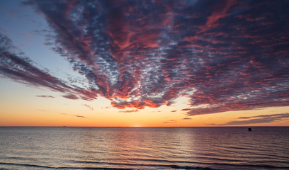 Fototapeta premium sonnenuntergang am meer