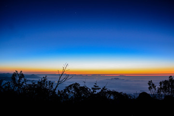 Nascer do Sol visto da pedra da Macela