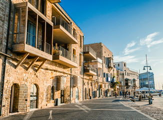 Fototapeta na wymiar Promeda wzdłuż portu w Jafie, Izrael