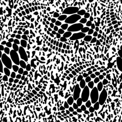Fashionable leopard, snake skin seamless pattern. Mix wild animal skin print. Trendy monochrome texture. Modern repeat illustration. Stylized spotted vector. For fashion, fabric, tile