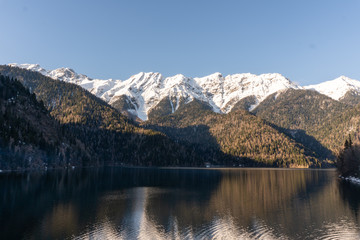 Fototapeta na wymiar An alpine lake Ritsa in spring. Abkhazia.
