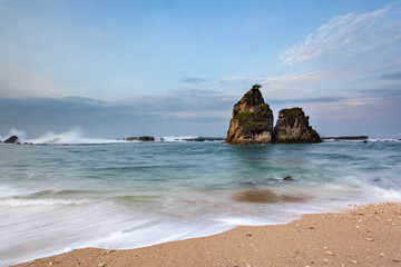 Slow Shutter and Long Exposure of Waterflow at Sawarna Beach 