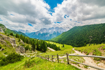 Fototapeta na wymiar Prato Piazza in the Braies Valley. Plateau nestled in the Dolomites. UNESCO