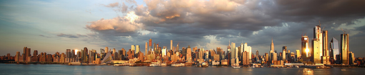 Fototapeta premium Manhattan Skyline from NewJersey, New York City