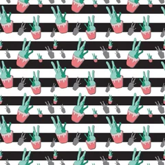 Behang Handgetekende naadloze herhalend patroon met platte cartoon cactus planten in pot geïsoleerd op gestreepte zwart-witte achtergrond. Ontwerp voor behang of stof, textiel, print, kaarten, tassen. © Iuliia