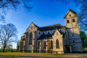 Fototapeta premium Historische Kirche in Hohenbudberg bei Krefeld