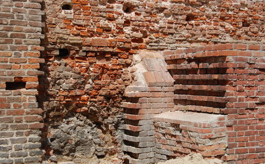 Gdańsk - Fragment murów obronnych przy Baszcie Latarnianej, widziany od strony Starego Miasta - Stan z roku 2011