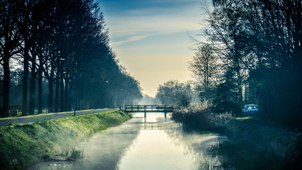 Obraz premium early morning at the river