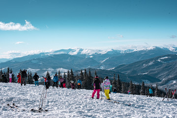 Winter activities, skiing