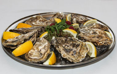 mussels with lemon © lenochkaelco