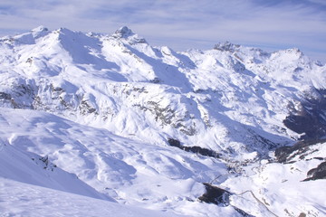 Bivio, Skitour Roccabella, Blick vom Gipfel auf Bivio und das Gipfelpanorama Mazzaspitz, Piz Sur Paré, Piz Platta, Piz Forbesch und Piz Arblatsch.