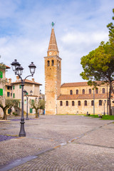 Die Basilika Sant'Eufemia in Grado Italien in der Altstadt