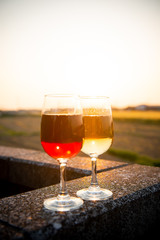 夕日とワイングラス