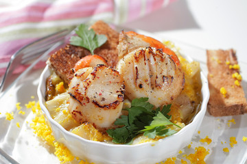 Noix de Saint Jacques aux endives à l'orange