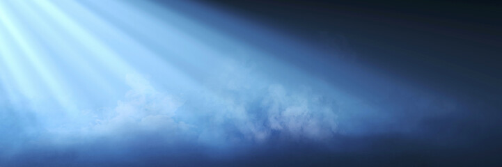 Abstraktes Scheinwerfer Licht mit Nebel und Rauch nachts