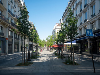 Obraz premium street in the old town Les Halles in spring, Paris, les Halles, empty in April 2020 (Lockdown)
