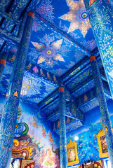 Fototapeta premium A beautiful view of Wat Rong Suea Ten, the Blue Temple at Chiang Rai, Thailand.