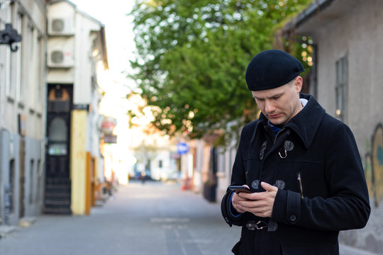 Friendless bilder – Bläddra bland 1,522 stockfoton, vektorer och videor ...