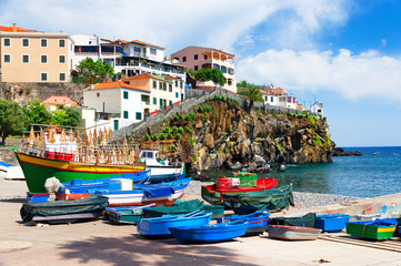 Fototapeta na wymiar Camara de Lobos resort, Madeira island, Portugal