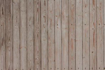 .The outer wall is lined with clapboard 1