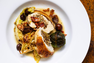 Roast chicken with savoy cabbage and chestnuts
