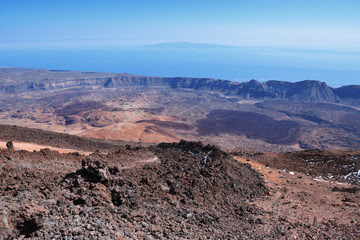 Panorama na kalderę  - widok ze szczytu wulkanu Teide na Teneryfie - obrazy, fototapety, plakaty