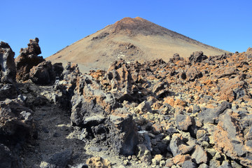 Zastygła magma wulkanu Teide na Teneryfie - obrazy, fototapety, plakaty