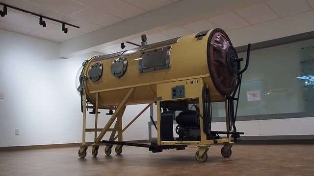 Iron lung used to treat people during the polio pandemic.