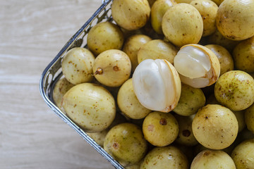 Duku fruits (Lansium parasiticum) or i n english commonly known as langsat or lanzones. healty fruits with contains many nutrients that are good for the body